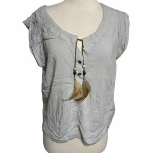 Stitch &‎ Soul M gray BOHO feather tassels short sleeve top
